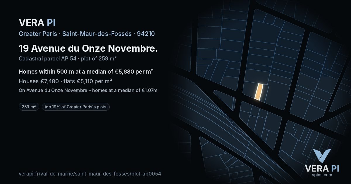 19 Avenue du Onze Novembre, Saint-Maur-des-Fossés at night – the plot lit, the parcels around coloured by the prices near them