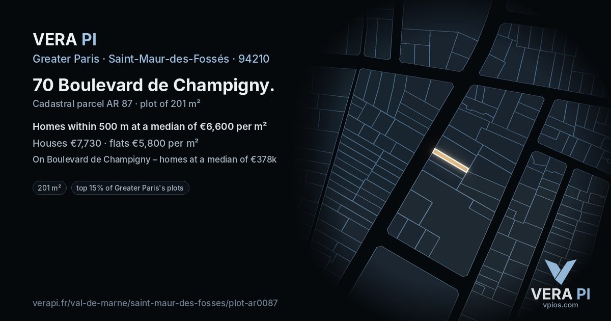 70 Boulevard de Champigny, Saint-Maur-des-Fossés at night – the plot lit, the parcels around coloured by the prices near them