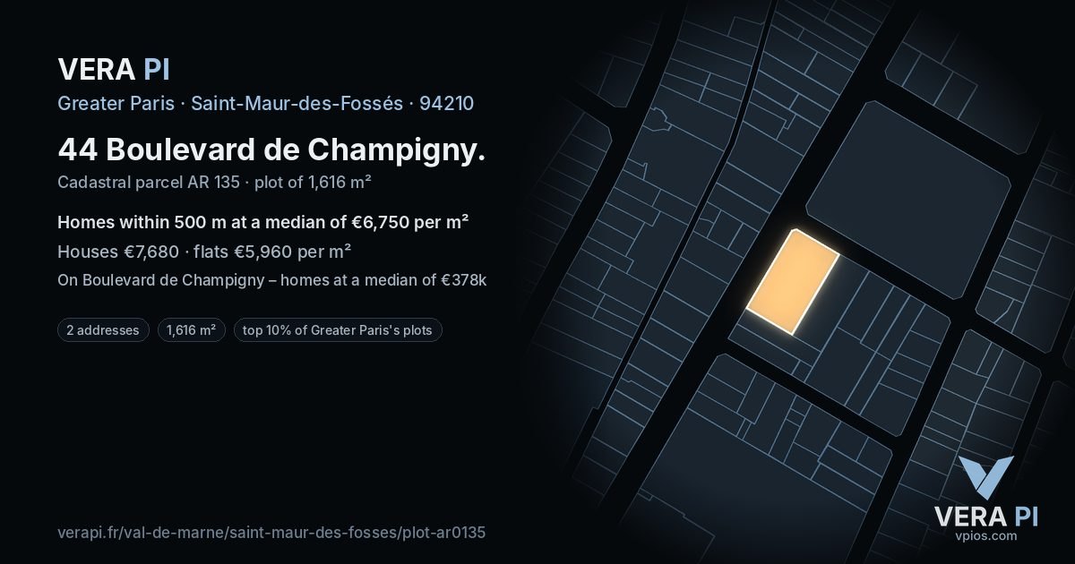 44 Boulevard de Champigny, Saint-Maur-des-Fossés at night – the plot lit, the parcels around coloured by the prices near them