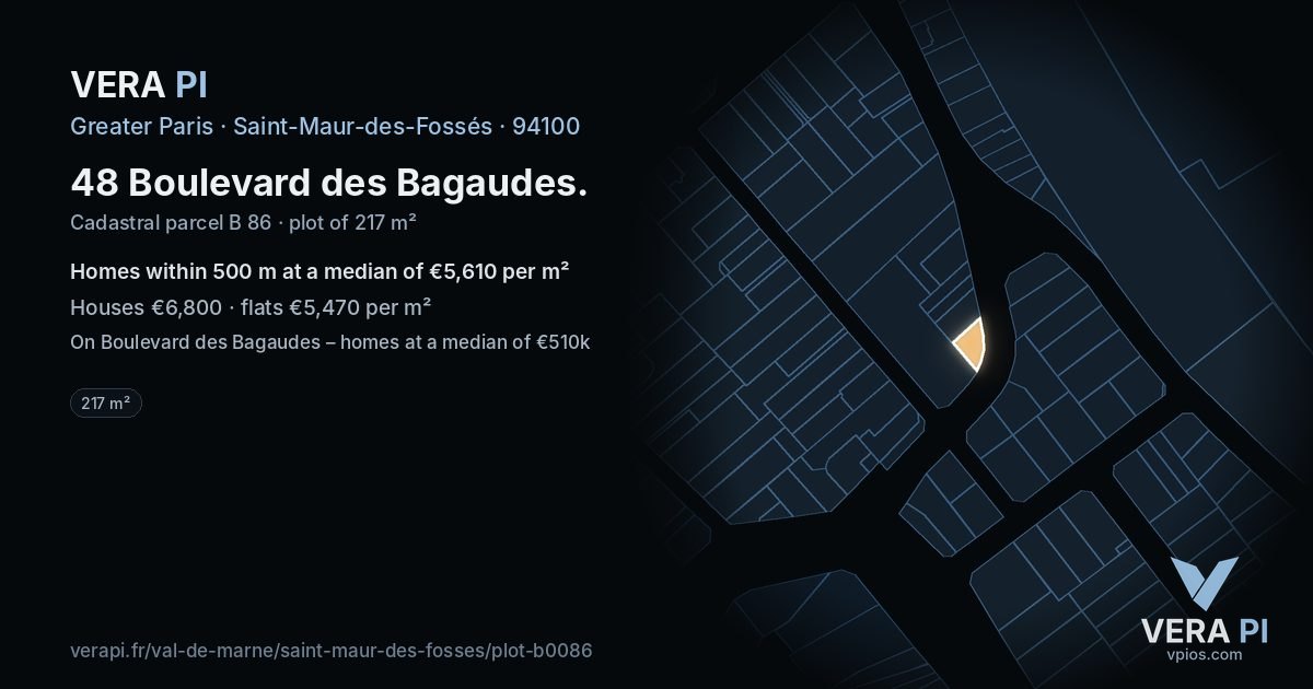48 Boulevard des Bagaudes, Saint-Maur-des-Fossés at night – the plot lit, the parcels around coloured by the prices near them