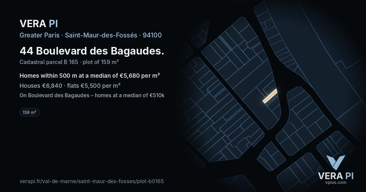 44 Boulevard des Bagaudes, Saint-Maur-des-Fossés at night – the plot lit, the parcels around coloured by the prices near them