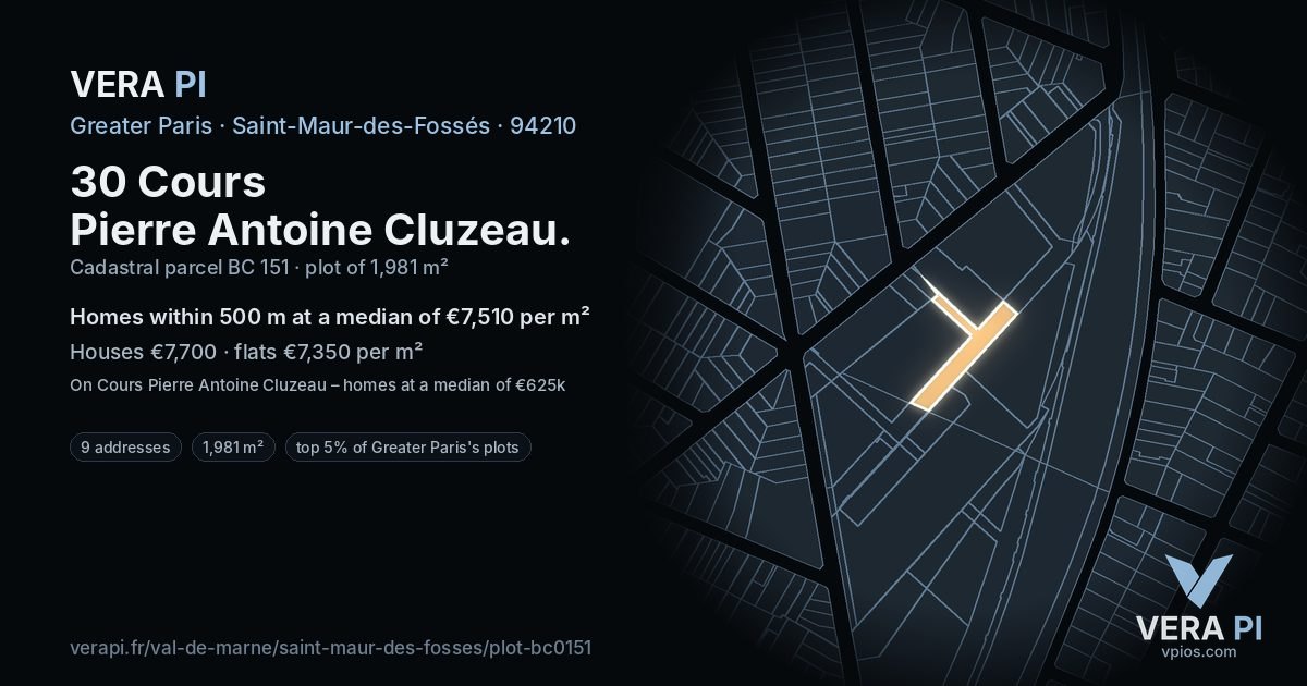 30 Cours Pierre Antoine Cluzeau, Saint-Maur-des-Fossés at night – the plot lit, the parcels around coloured by the prices near them