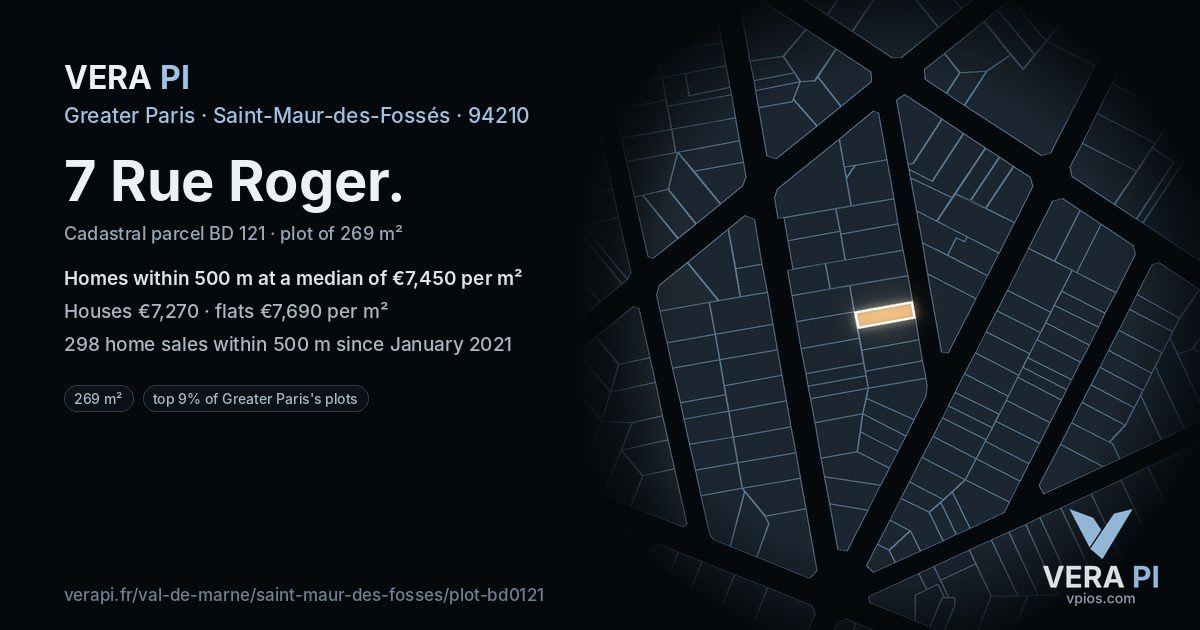 7 Rue Roger, Saint-Maur-des-Fossés at night – the plot lit, the parcels around coloured by the prices near them