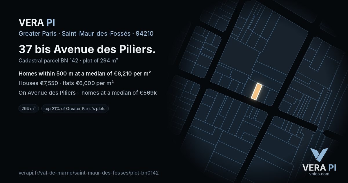 37 bis Avenue des Piliers, Saint-Maur-des-Fossés at night – the plot lit, the parcels around coloured by the prices near them
