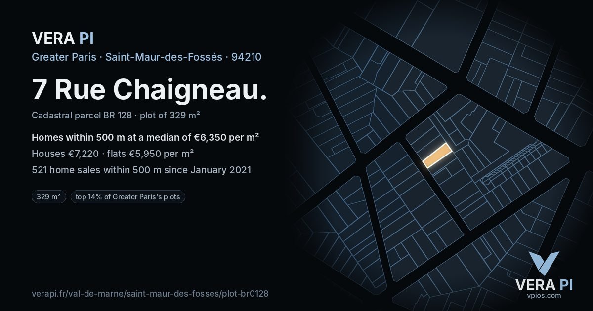 7 Rue Chaigneau, Saint-Maur-des-Fossés at night – the plot lit, the parcels around coloured by the prices near them