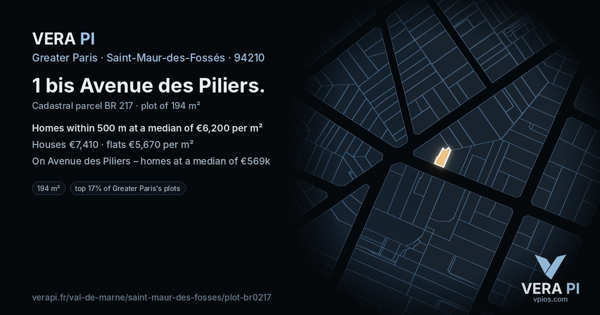1 bis Avenue des Piliers, Saint-Maur-des-Fossés at night – the plot lit, the parcels around coloured by the prices near them
