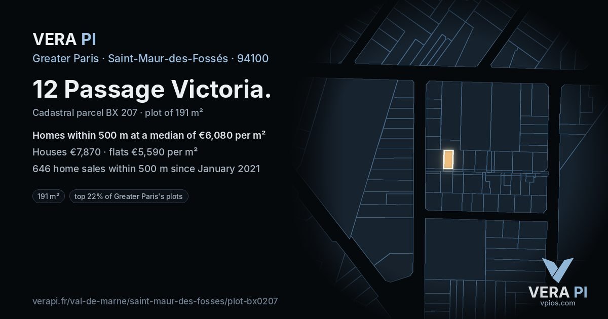 12 Passage Victoria, Saint-Maur-des-Fossés at night – the plot lit, the parcels around coloured by the prices near them