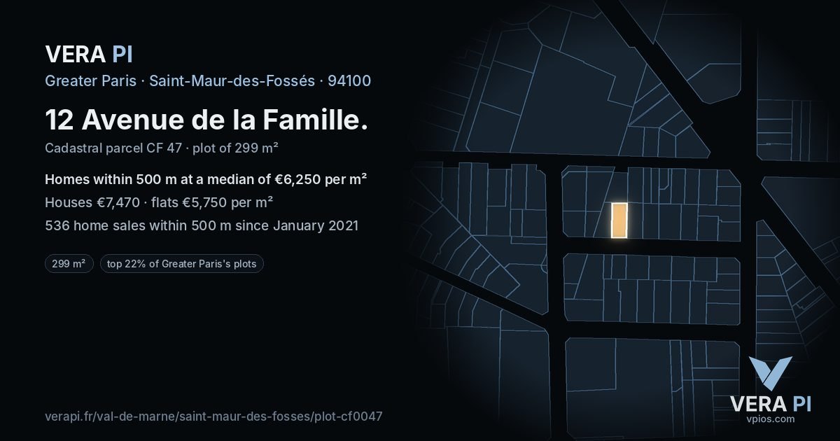 12 Avenue de la Famille, Saint-Maur-des-Fossés at night – the plot lit, the parcels around coloured by the prices near them