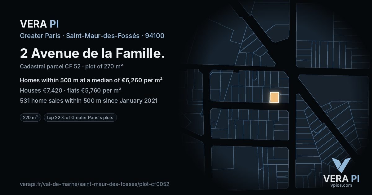 2 Avenue de la Famille, Saint-Maur-des-Fossés at night – the plot lit, the parcels around coloured by the prices near them