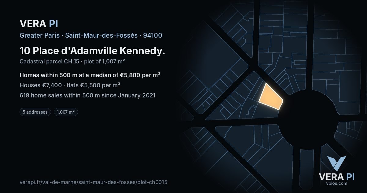 10 Place d'Adamville Kennedy, Saint-Maur-des-Fossés at night – the plot lit, the parcels around coloured by the prices near them