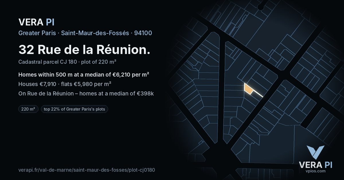 32 Rue de la Réunion, Saint-Maur-des-Fossés at night – the plot lit, the parcels around coloured by the prices near them