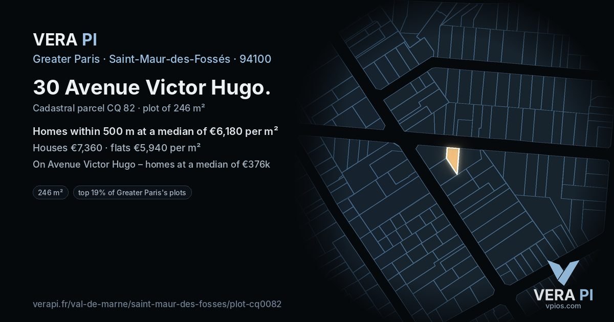 30 Avenue Victor Hugo, Saint-Maur-des-Fossés at night – the plot lit, the parcels around coloured by the prices near them