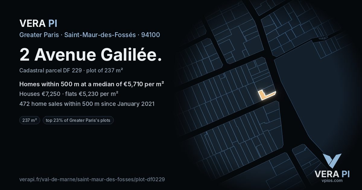 2 Avenue Galilée, Saint-Maur-des-Fossés at night – the plot lit, the parcels around coloured by the prices near them