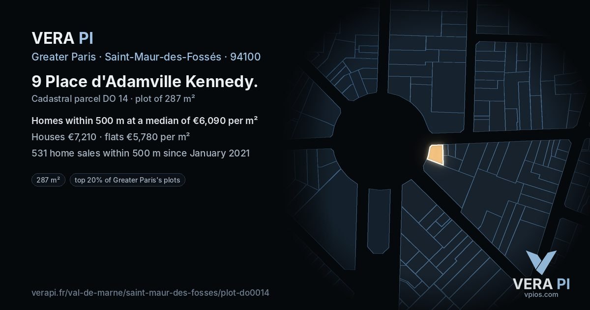 9 Place d'Adamville Kennedy, Saint-Maur-des-Fossés at night – the plot lit, the parcels around coloured by the prices near them