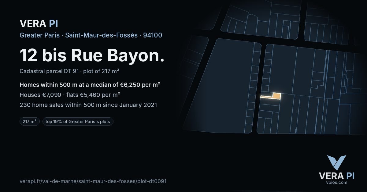12 bis Rue Bayon, Saint-Maur-des-Fossés at night – the plot lit, the parcels around coloured by the prices near them
