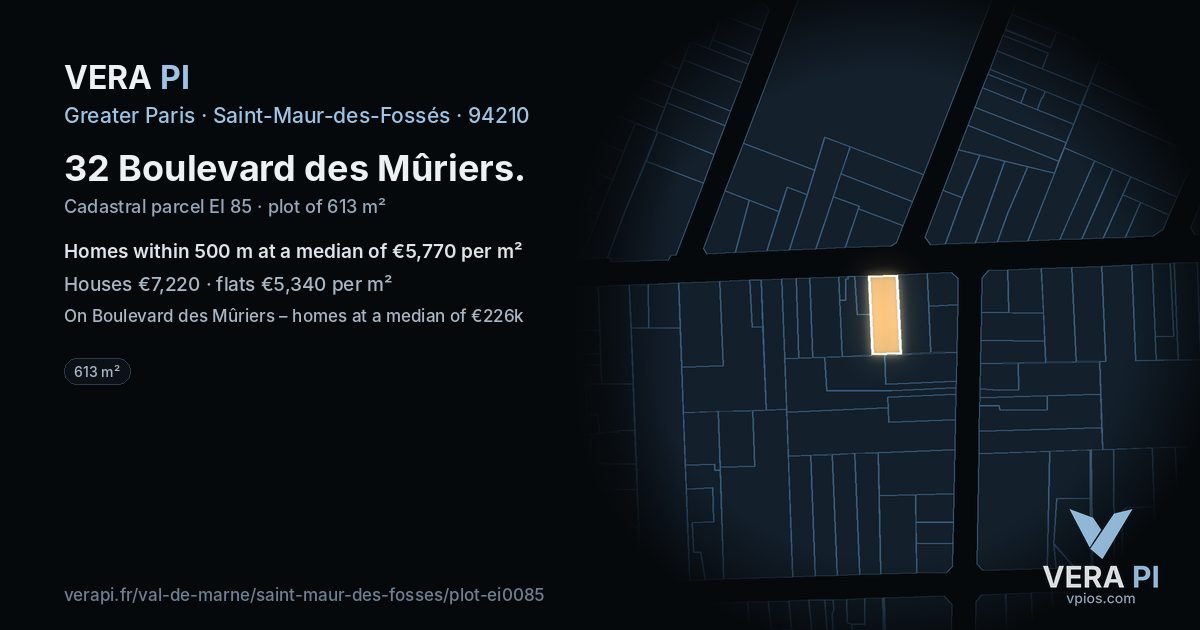 32 Boulevard des Mûriers, Saint-Maur-des-Fossés at night – the plot lit, the parcels around coloured by the prices near them