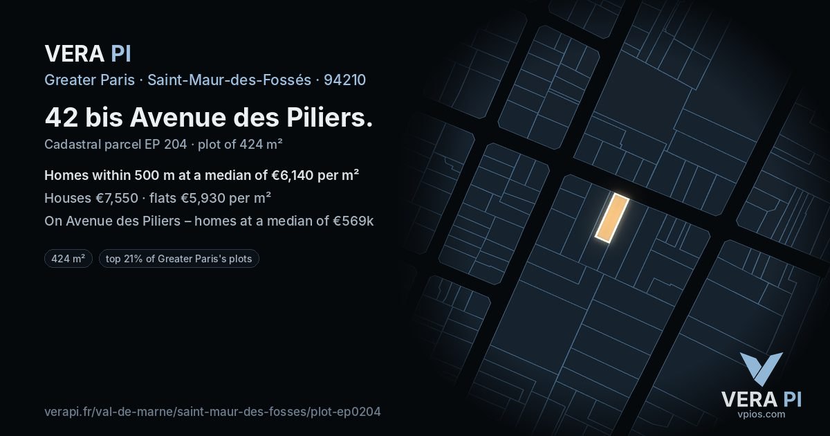 42 bis Avenue des Piliers, Saint-Maur-des-Fossés at night – the plot lit, the parcels around coloured by the prices near them