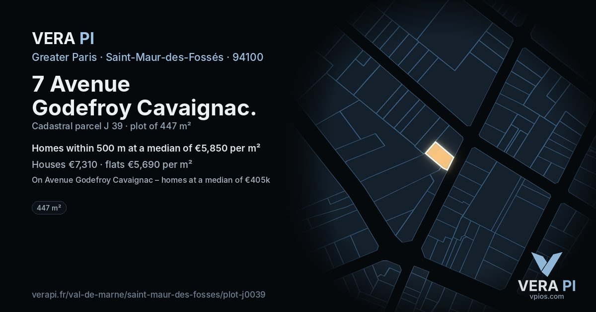 7 Avenue Godefroy Cavaignac, Saint-Maur-des-Fossés at night – the plot lit, the parcels around coloured by the prices near them