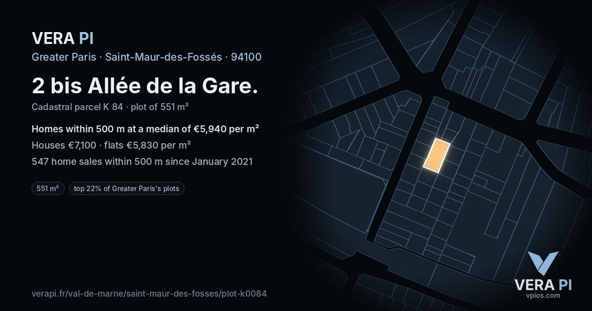 2 bis Allée de la Gare, Saint-Maur-des-Fossés at night – the plot lit, the parcels around coloured by the prices near them