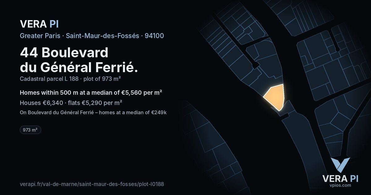 44 Boulevard du Général Ferrié, Saint-Maur-des-Fossés at night – the plot lit, the parcels around coloured by the prices near them