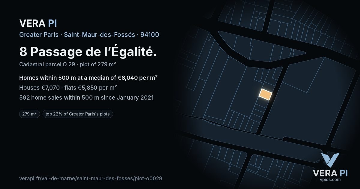8 Passage de l’Égalité, Saint-Maur-des-Fossés at night – the plot lit, the parcels around coloured by the prices near them
