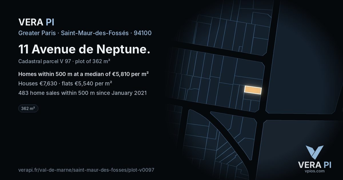 11 Avenue de Neptune, Saint-Maur-des-Fossés at night – the plot lit, the parcels around coloured by the prices near them