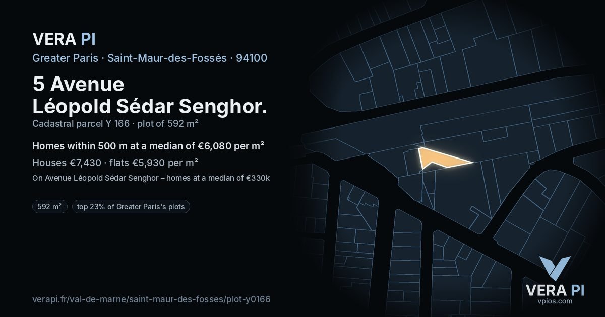 5 Avenue Léopold Sédar Senghor, Saint-Maur-des-Fossés at night – the plot lit, the parcels around coloured by the prices near them