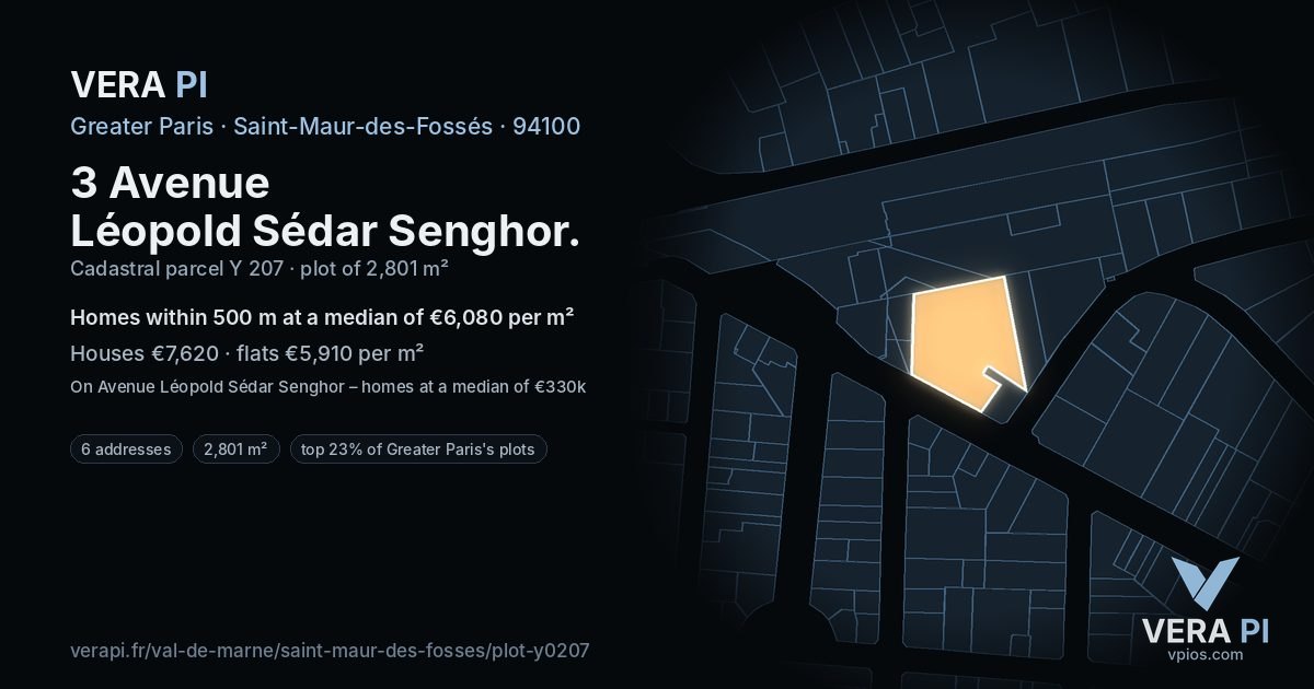 3 Avenue Léopold Sédar Senghor, Saint-Maur-des-Fossés at night – the plot lit, the parcels around coloured by the prices near them