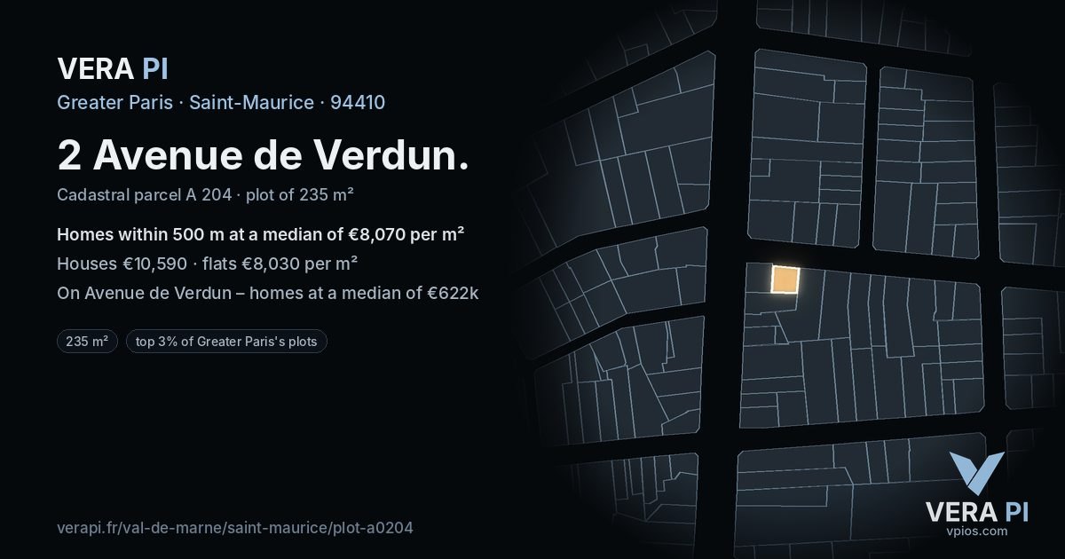 2 Avenue de Verdun, Saint-Maurice at night – the plot lit, the parcels around coloured by the prices near them