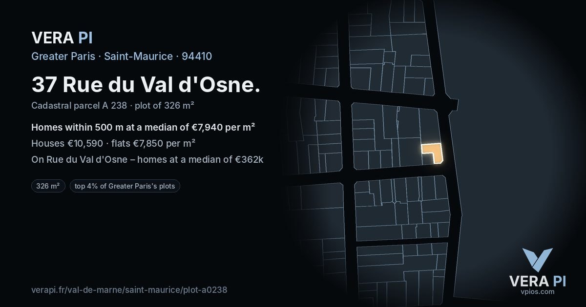 37 Rue du Val d'Osne, Saint-Maurice at night – the plot lit, the parcels around coloured by the prices near them