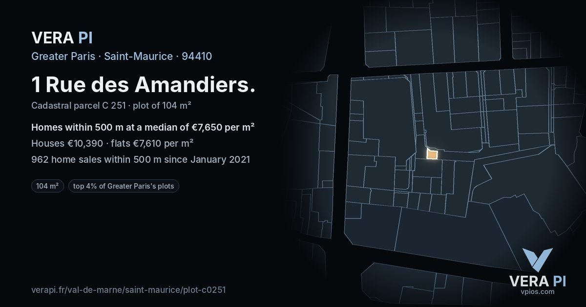 1 Rue des Amandiers, Saint-Maurice at night – the plot lit, the parcels around coloured by the prices near them