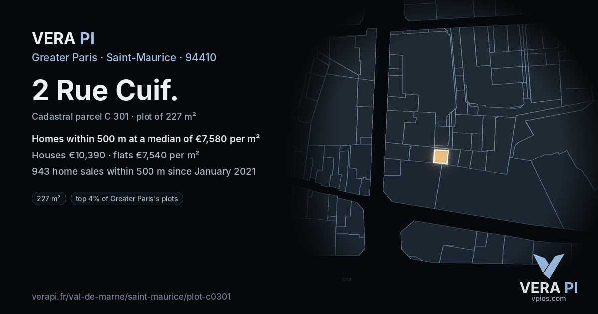 2 Rue Cuif, Saint-Maurice at night – the plot lit, the parcels around coloured by the prices near them