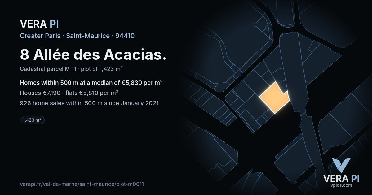 8 Allée des Acacias, Saint-Maurice at night – the plot lit, the parcels around coloured by the prices near them