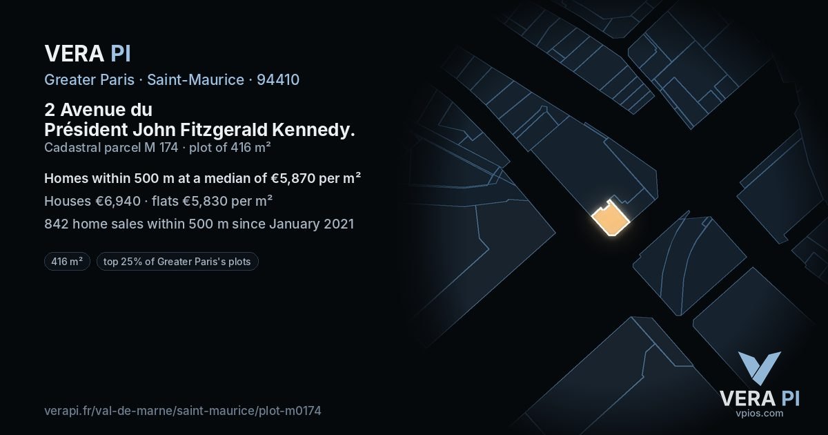 2 Avenue du Président John Fitzgerald Kennedy, Saint-Maurice at night – the plot lit, the parcels around coloured by the prices near them