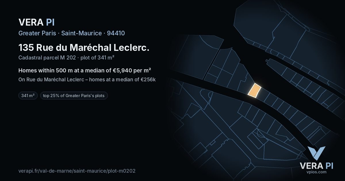 135 Rue du Maréchal Leclerc, Saint-Maurice at night – the plot lit, the parcels around coloured by the prices near them