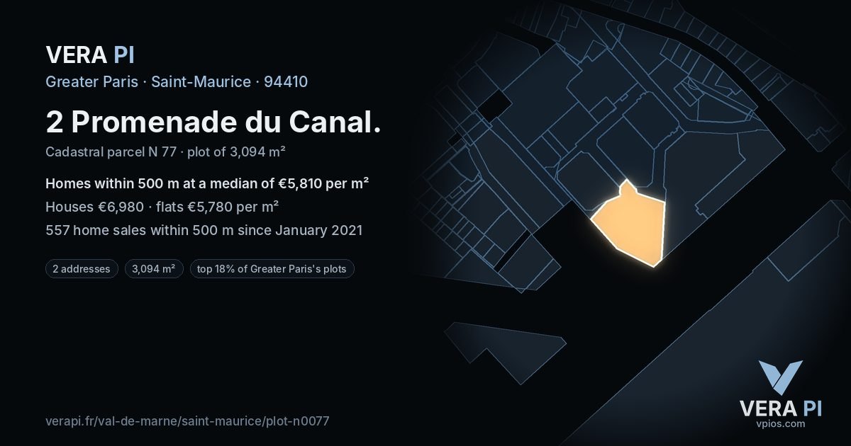 2 Promenade du Canal, Saint-Maurice at night – the plot lit, the parcels around coloured by the prices near them