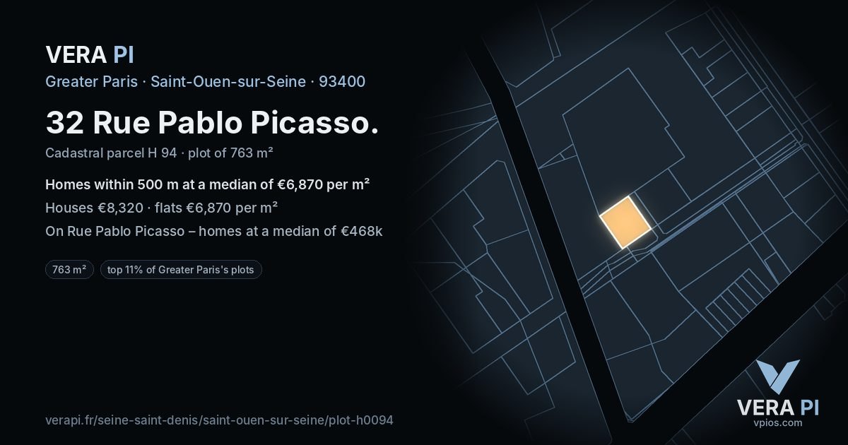 32 Rue Pablo Picasso, Saint-Ouen-sur-Seine at night – the plot lit, the parcels around coloured by the prices near them