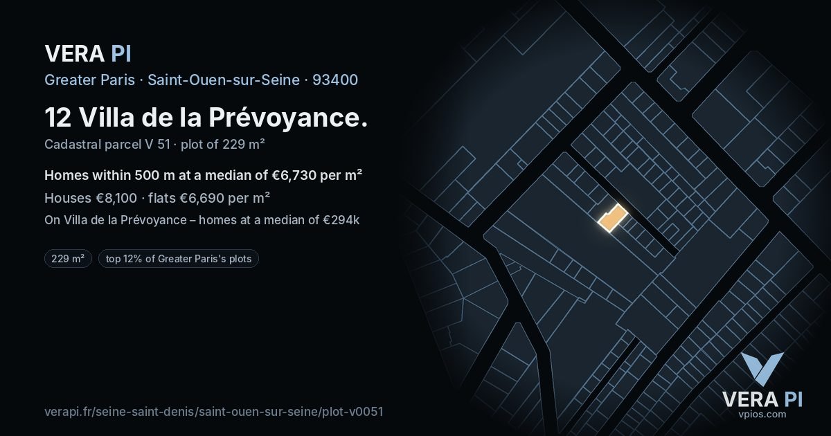 12 Villa de la Prévoyance, Saint-Ouen-sur-Seine at night – the plot lit, the parcels around coloured by the prices near them