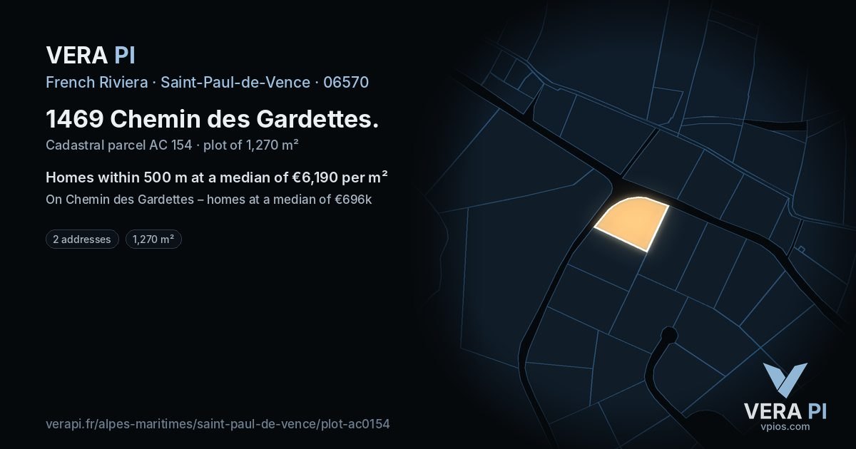1469 Chemin des Gardettes, Saint-Paul-de-Vence at night – the plot lit, the parcels around coloured by the prices near them