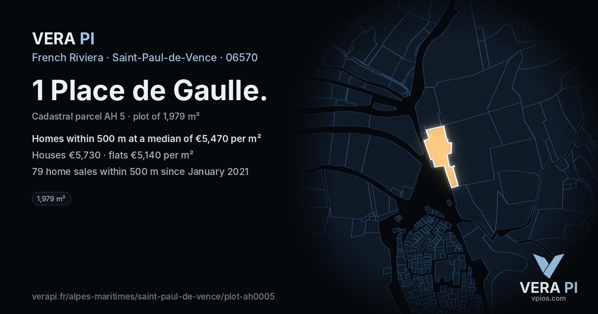 1 Place de Gaulle, Saint-Paul-de-Vence at night – the plot lit, the parcels around coloured by the prices near them