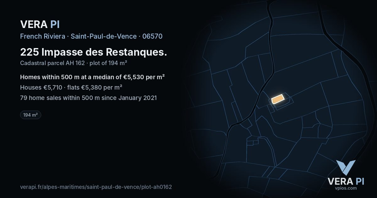225 Impasse des Restanques, Saint-Paul-de-Vence at night – the plot lit, the parcels around coloured by the prices near them