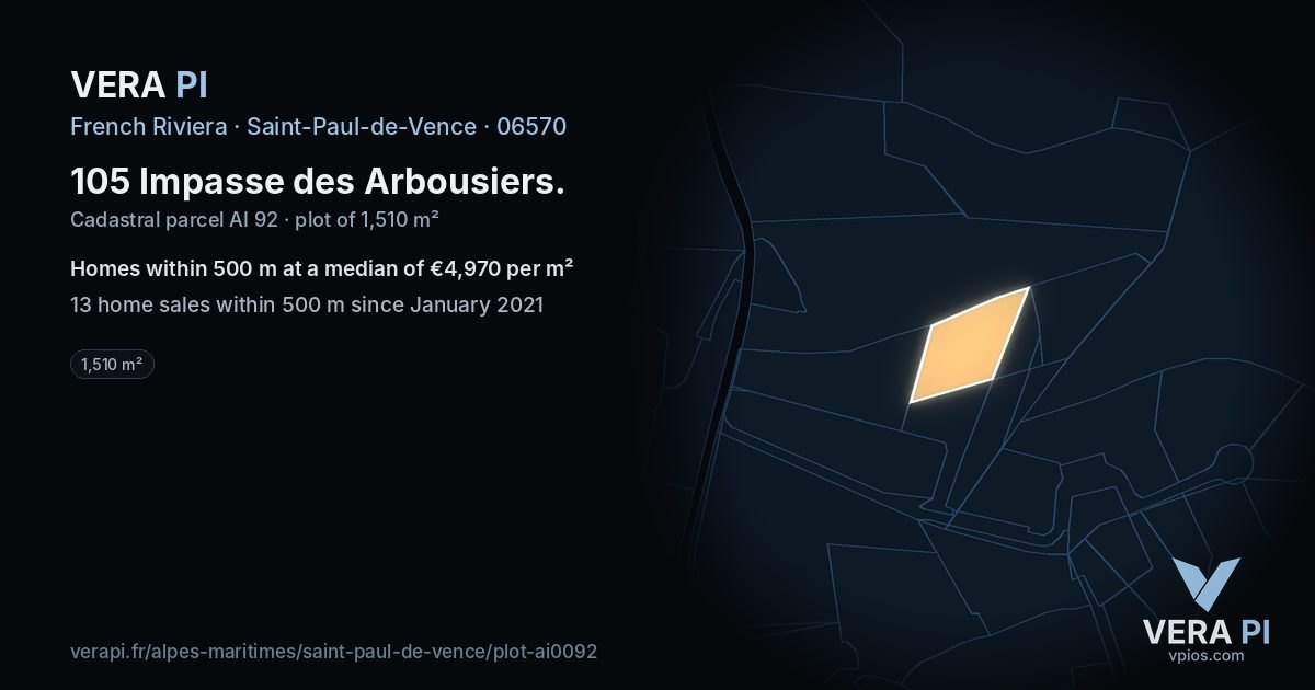 105 Impasse des Arbousiers, Saint-Paul-de-Vence at night – the plot lit, the parcels around coloured by the prices near them
