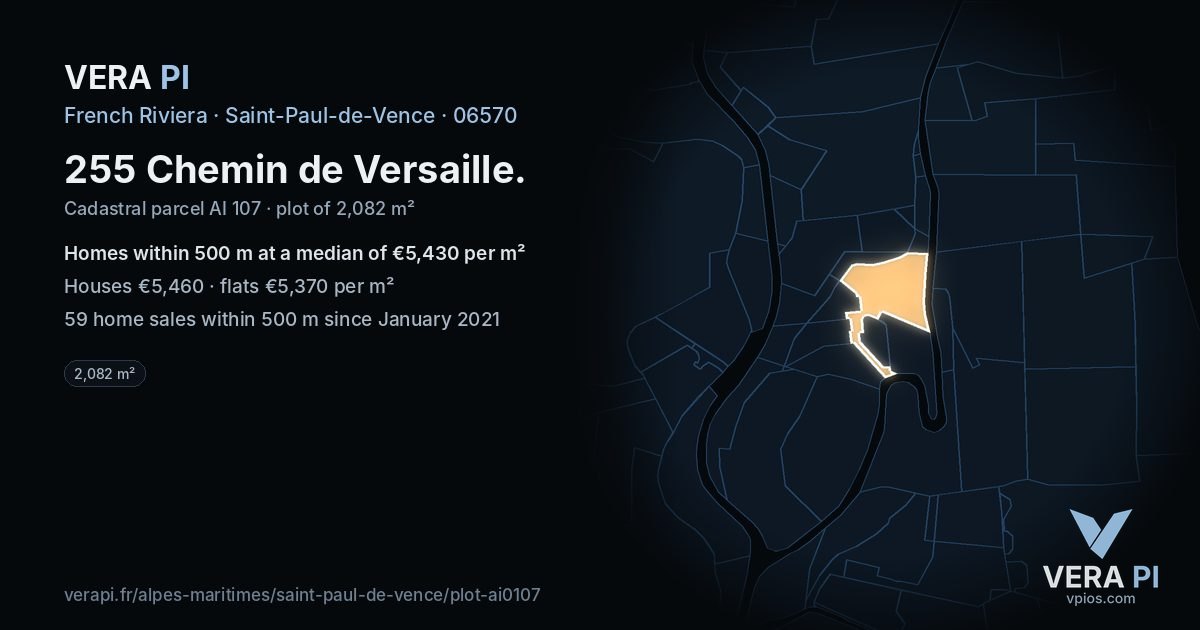 255 Chemin de Versaille, Saint-Paul-de-Vence at night – the plot lit, the parcels around coloured by the prices near them