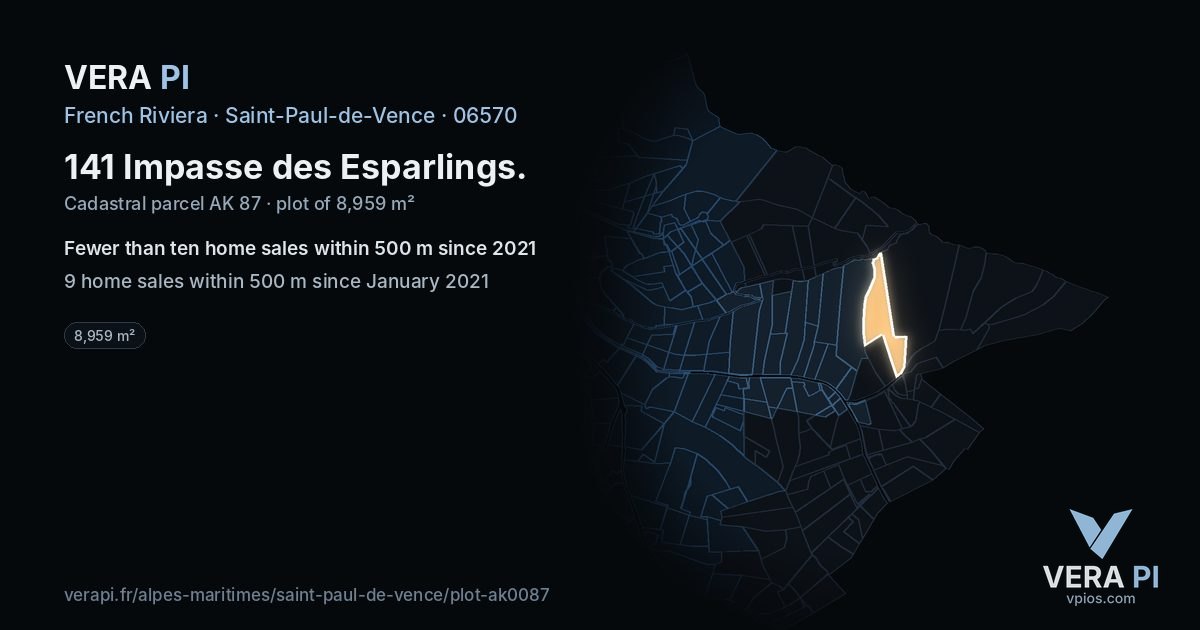 141 Impasse des Esparlings, Saint-Paul-de-Vence at night – the plot lit, the parcels around coloured by the prices near them