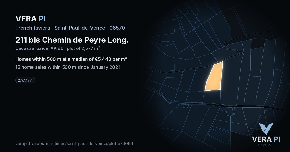 211 bis Chemin de Peyre Long, Saint-Paul-de-Vence at night – the plot lit, the parcels around coloured by the prices near them