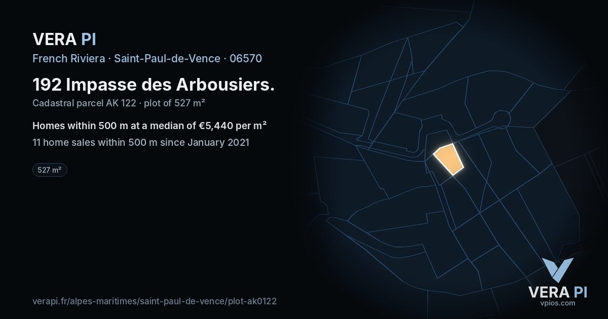 192 Impasse des Arbousiers, Saint-Paul-de-Vence at night – the plot lit, the parcels around coloured by the prices near them