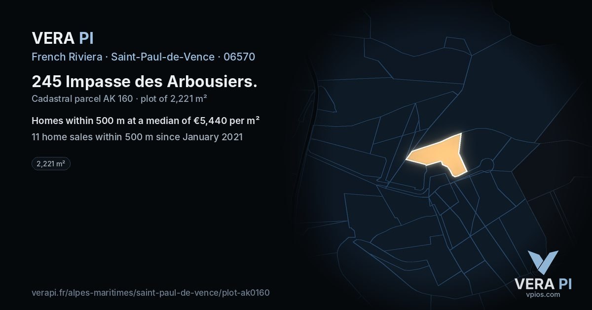 245 Impasse des Arbousiers, Saint-Paul-de-Vence at night – the plot lit, the parcels around coloured by the prices near them