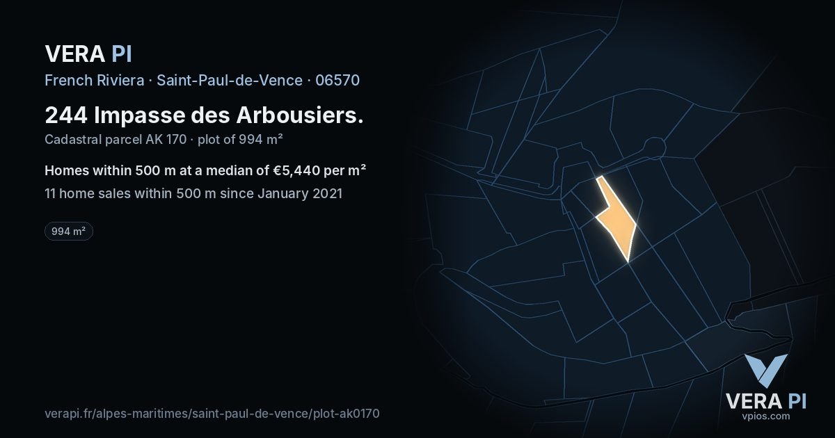 244 Impasse des Arbousiers, Saint-Paul-de-Vence at night – the plot lit, the parcels around coloured by the prices near them