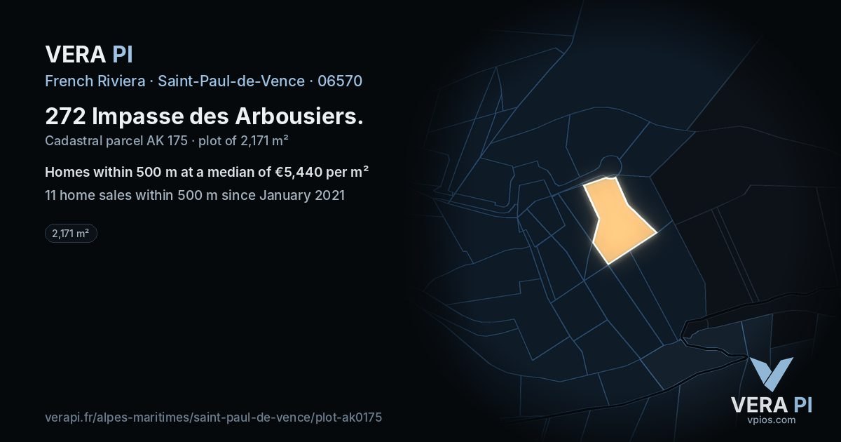 272 Impasse des Arbousiers, Saint-Paul-de-Vence at night – the plot lit, the parcels around coloured by the prices near them