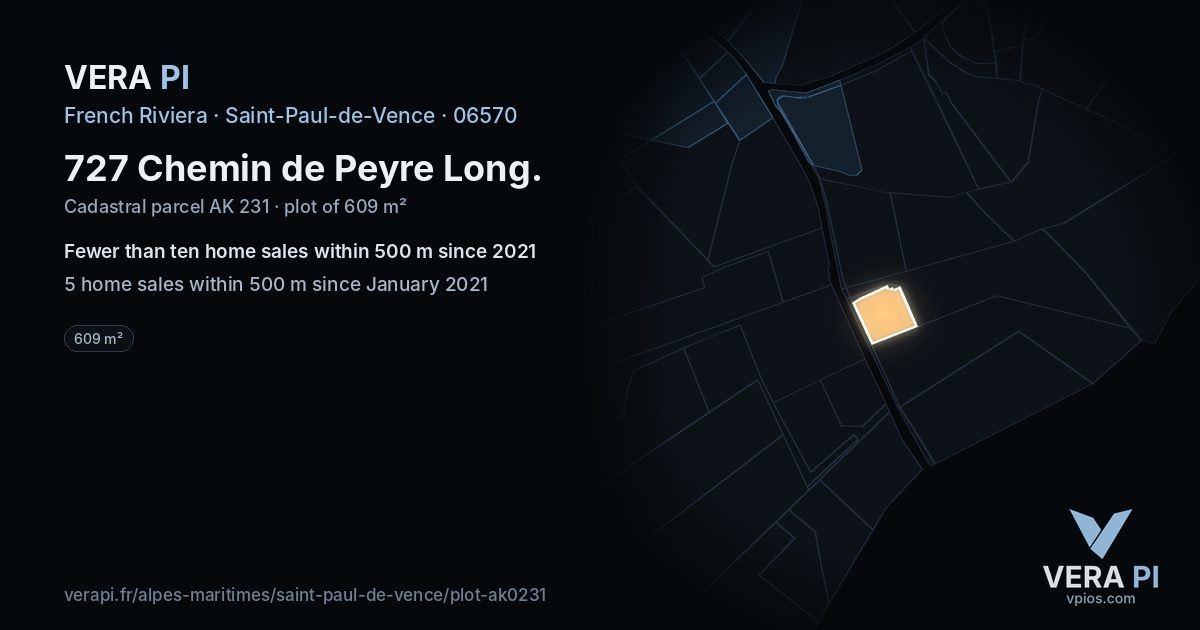 727 Chemin de Peyre Long, Saint-Paul-de-Vence at night – the plot lit, the parcels around coloured by the prices near them